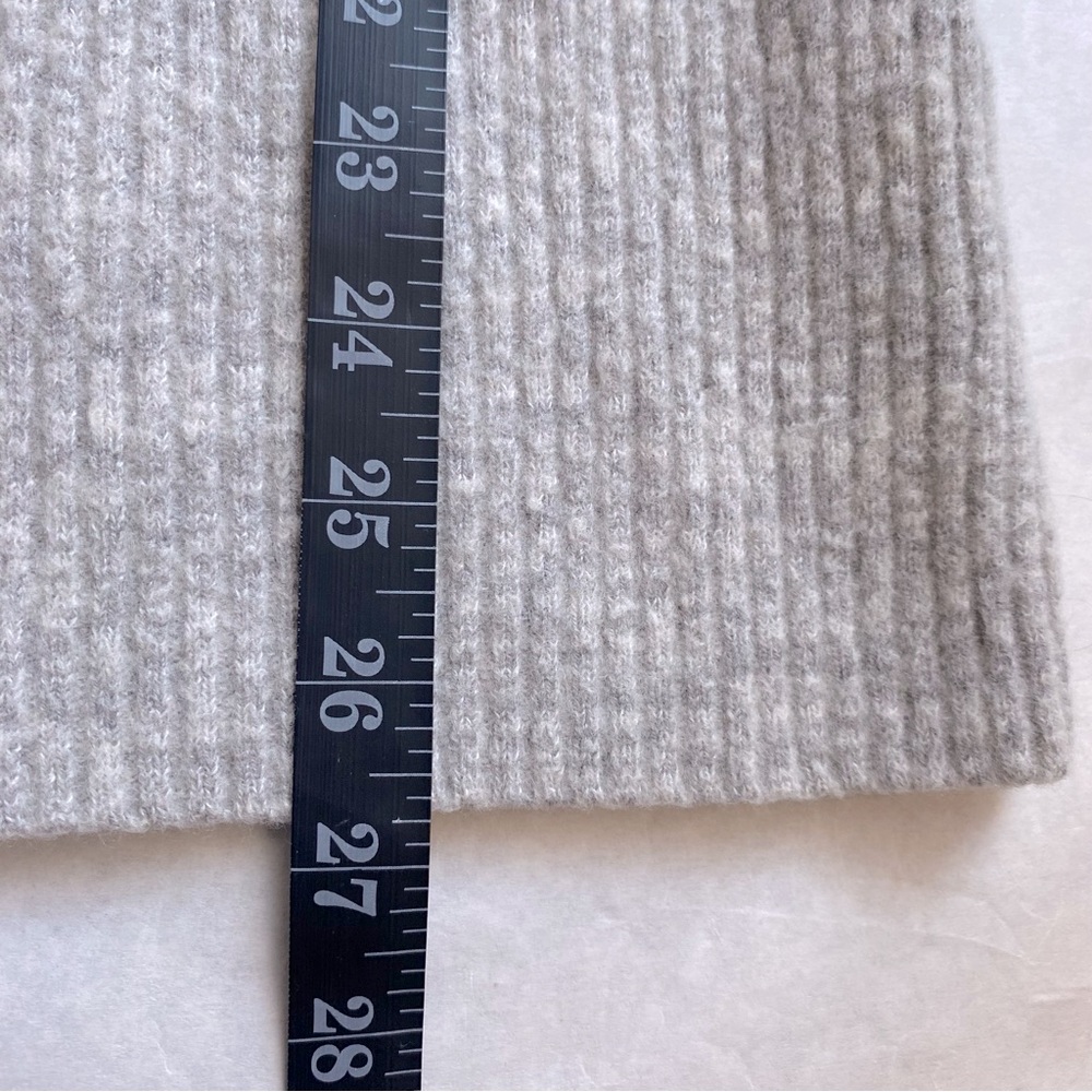 Banana Republic Gray Skinny Ribbed Merino Wool Blend Turtleneck - Picture 9 of 10